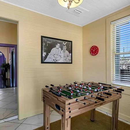 Friends Airbnb Themed 2Bed 2Bath Walkable To All Of Ybor Tampa Eksteriør bilde