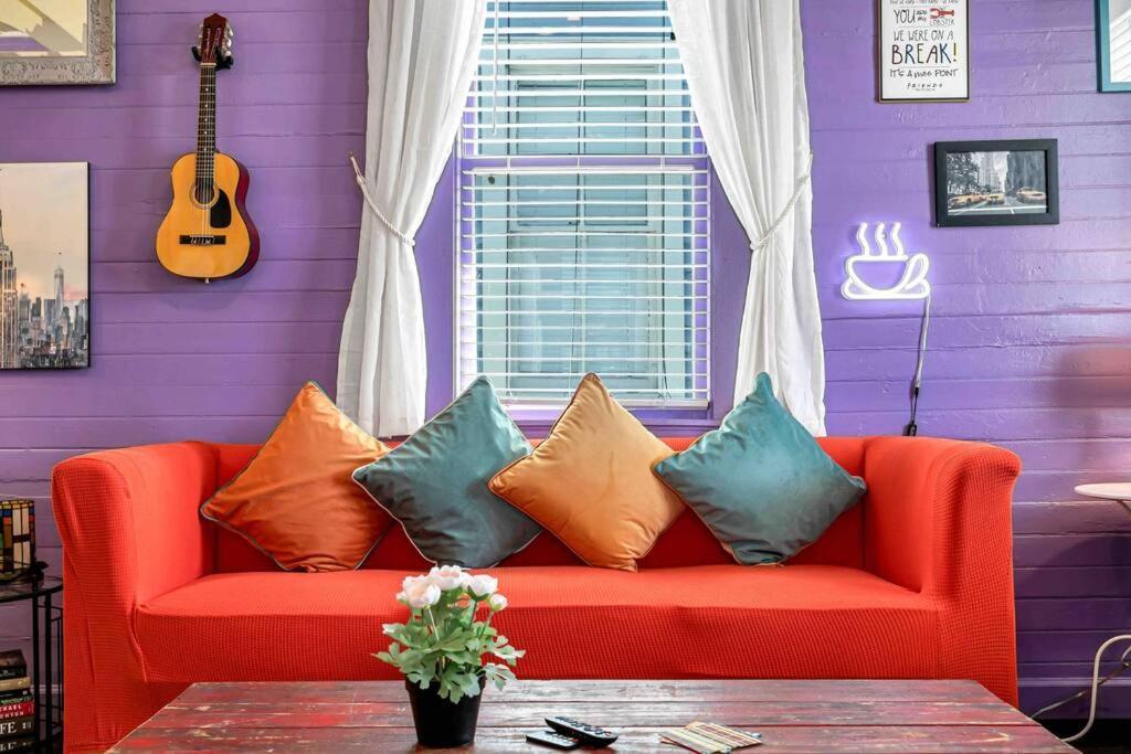 Friends Airbnb Themed 2Bed 2Bath Walkable To All Of Ybor Tampa Eksteriør bilde