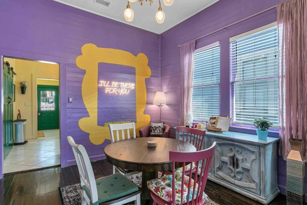 Friends Airbnb Themed 2Bed 2Bath Walkable To All Of Ybor Tampa Eksteriør bilde