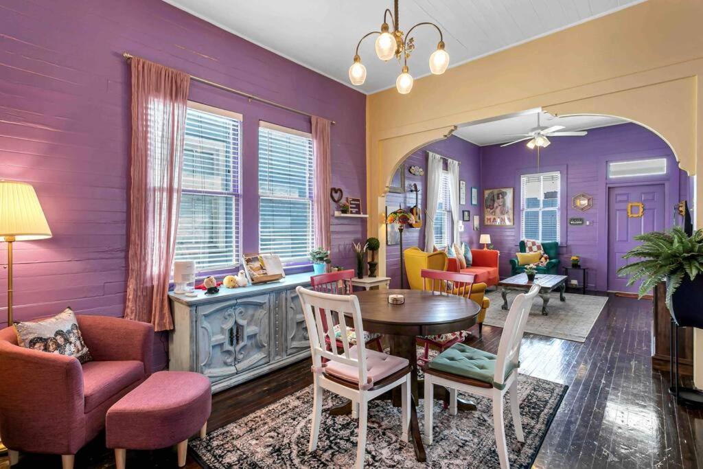Friends Airbnb Themed 2Bed 2Bath Walkable To All Of Ybor Tampa Eksteriør bilde