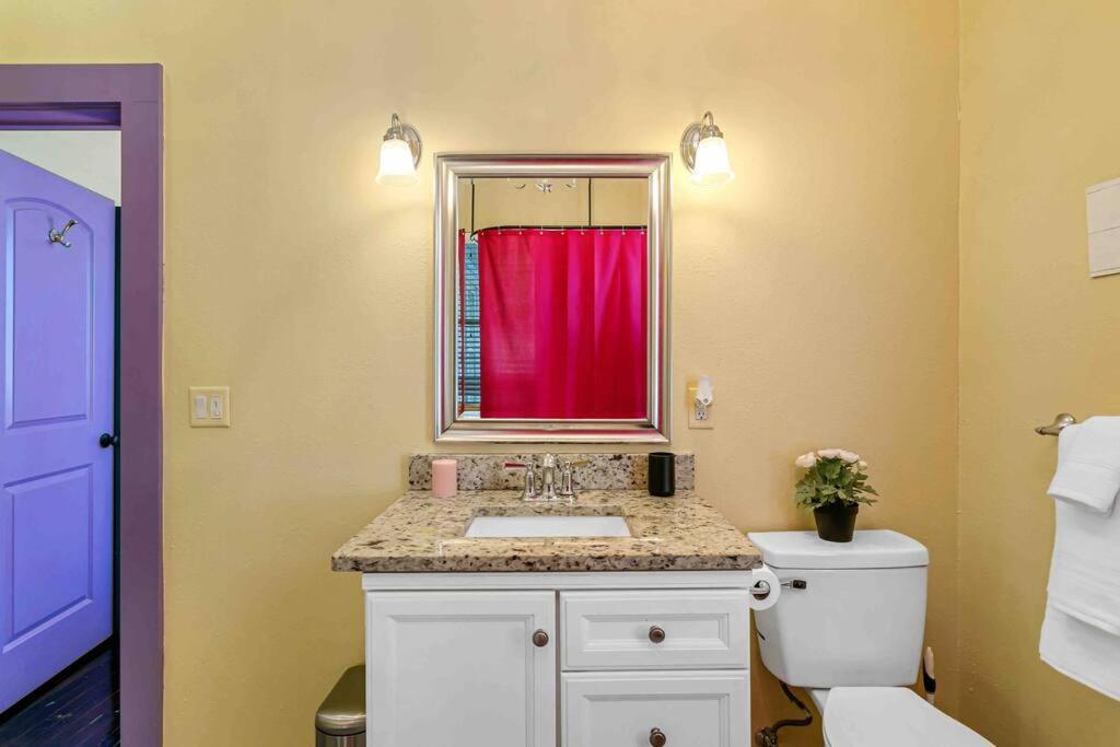 Friends Airbnb Themed 2Bed 2Bath Walkable To All Of Ybor Tampa Eksteriør bilde